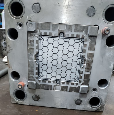 качество  General Purpose Injection Molding System with LKM Mold Base Grinding Machining завод